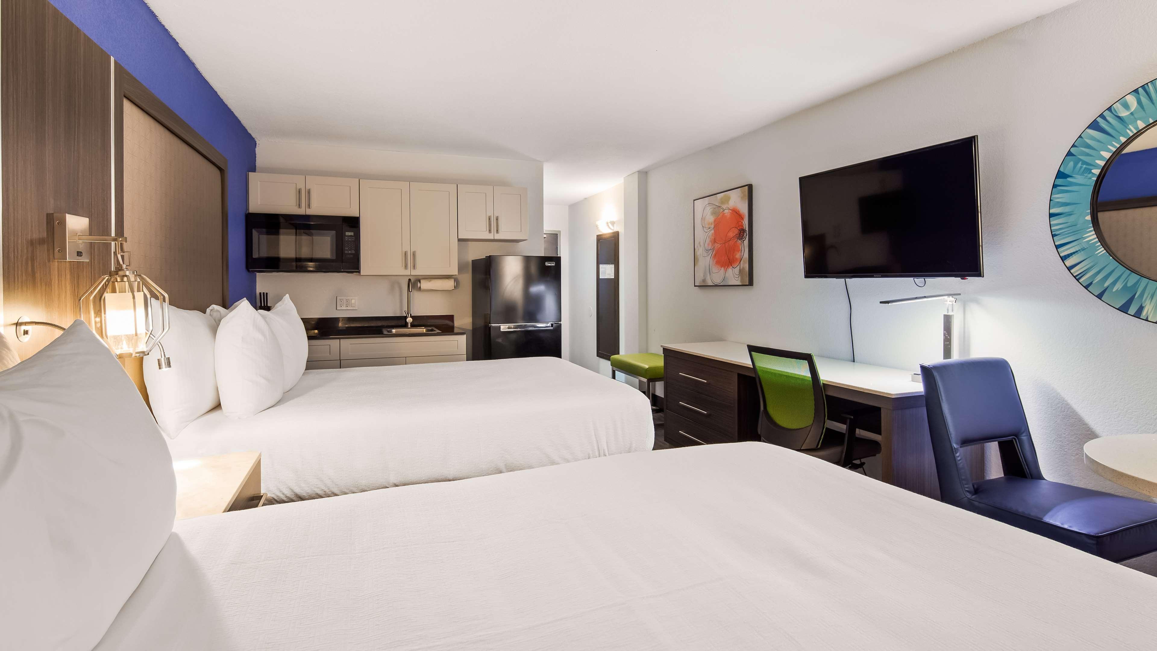 Best Western Plus Executive Residency Denver-Central Park Hotel Exterior photo