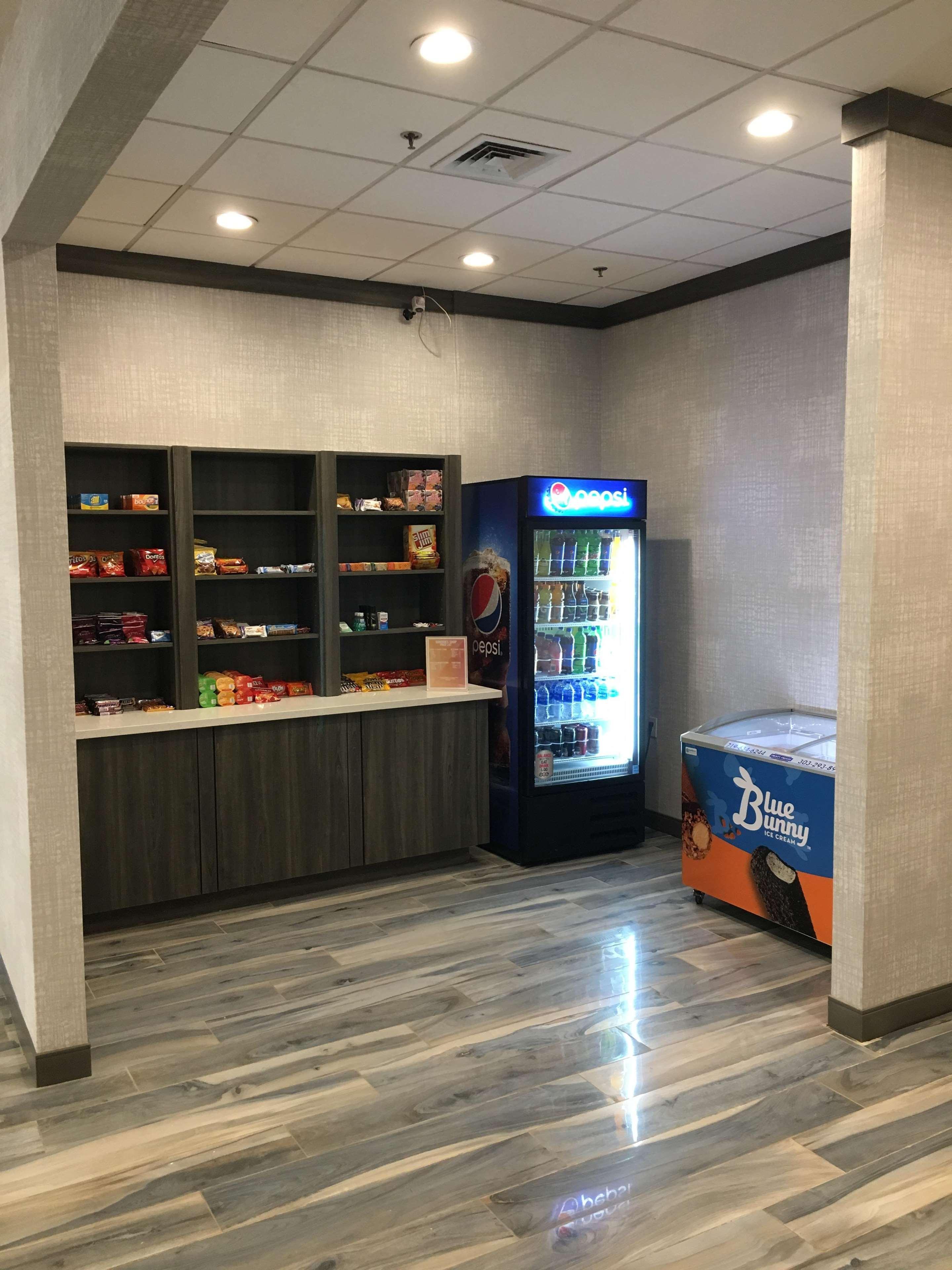 Best Western Plus Executive Residency Denver-Central Park Hotel Exterior photo