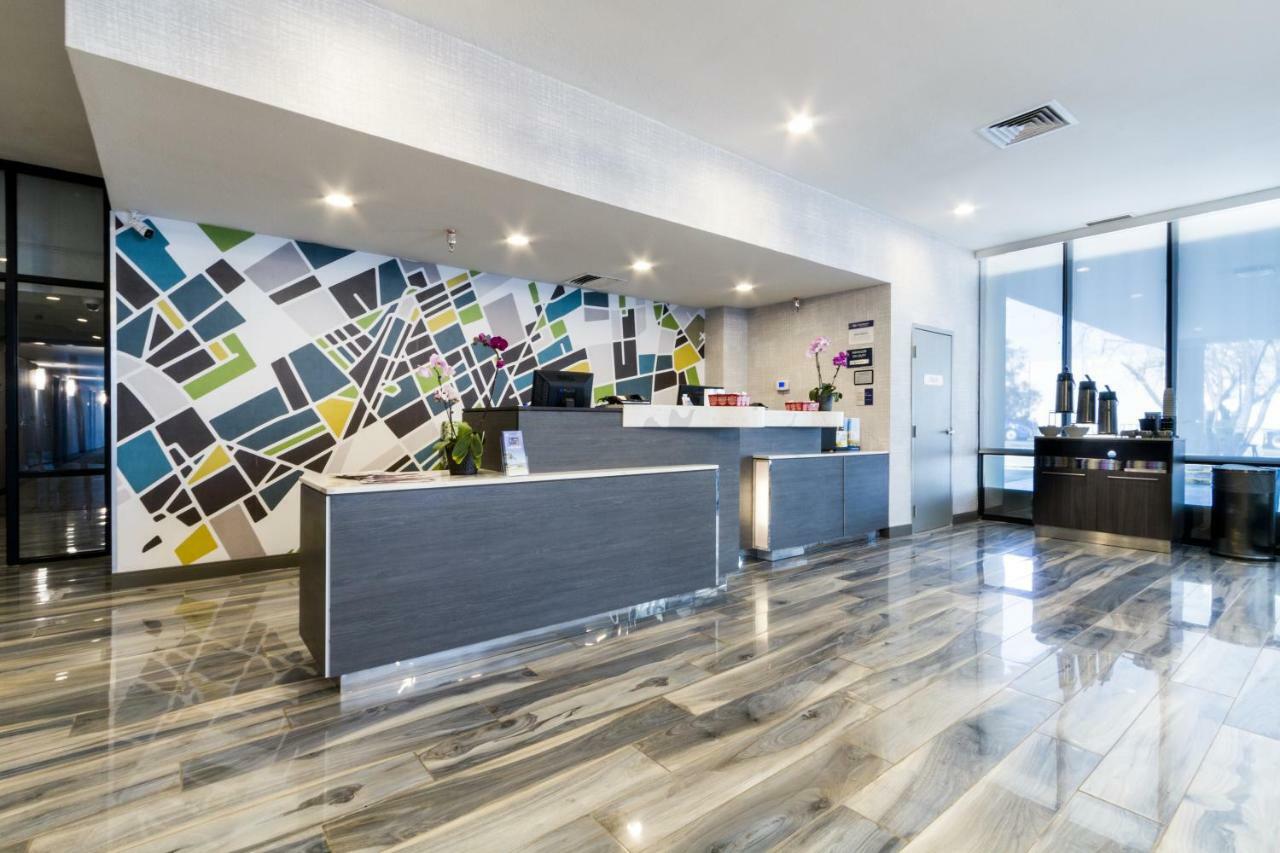 Best Western Plus Executive Residency Denver-Central Park Hotel Exterior photo