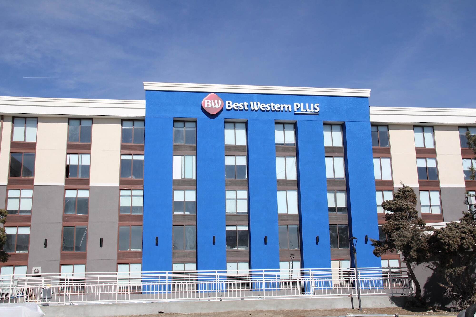 Best Western Plus Executive Residency Denver-Central Park Hotel Exterior photo